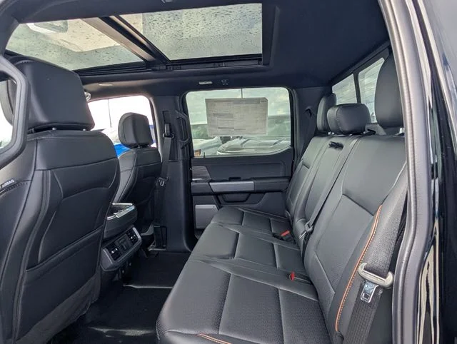 2025 Ford F-150 Lariat - Photo 10