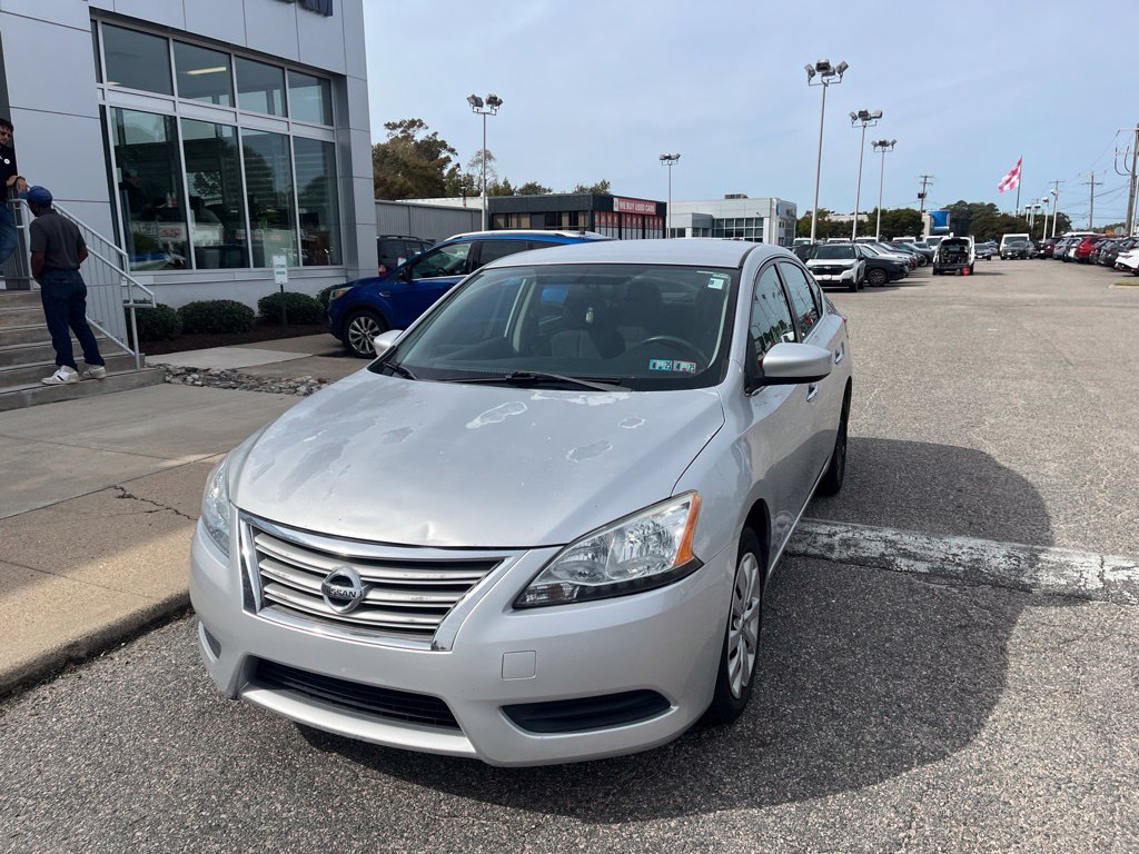 Used 2015 Silver Nissan SV image 7