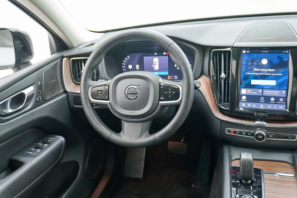 Certified Used 2024 Vapour Grey Volvo Plus image 26