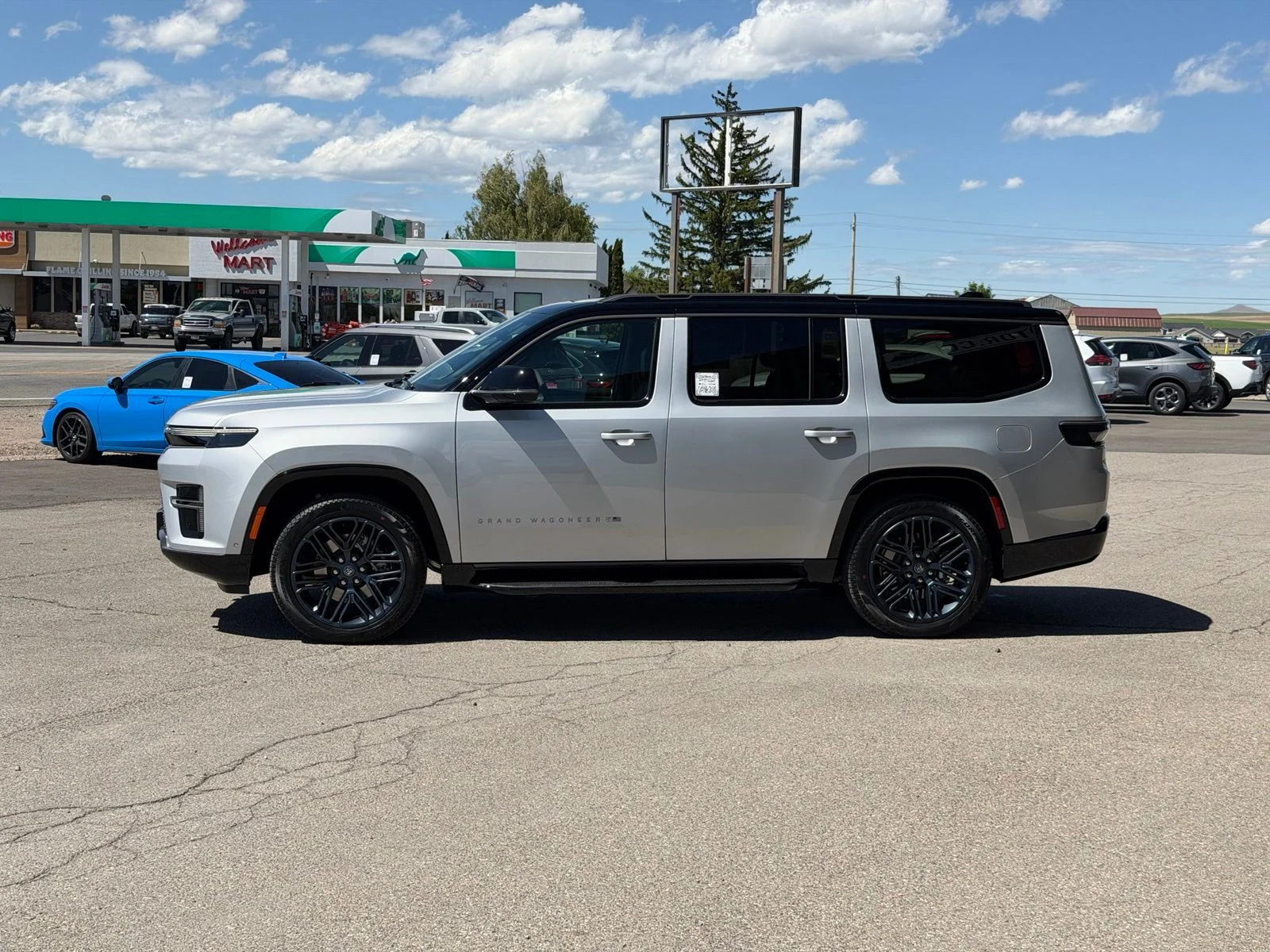 New 2026 Silver-Zynith Exterior Paint Jeep  image 12