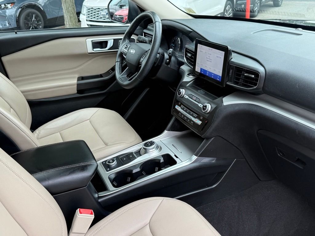 Used 2020 Gray Ford XLT image 33