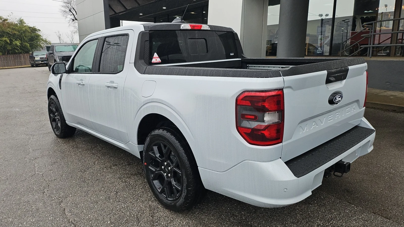 New 2026 Space White Metallic Ford Lobo High AWD image 4