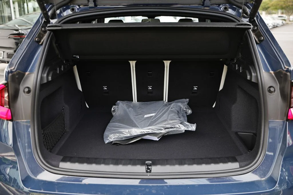 New 2026 Night Dusk Blue Metallic BMW xDrive28i image 29