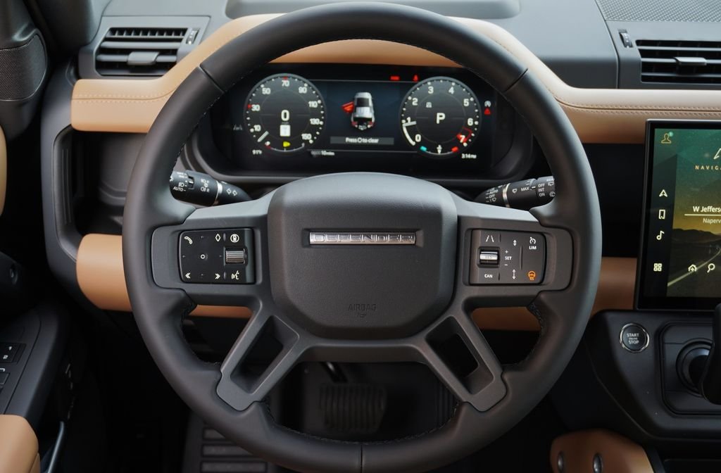 New 2026 Santorini Black Land Rover X-Dynamic SE image 16