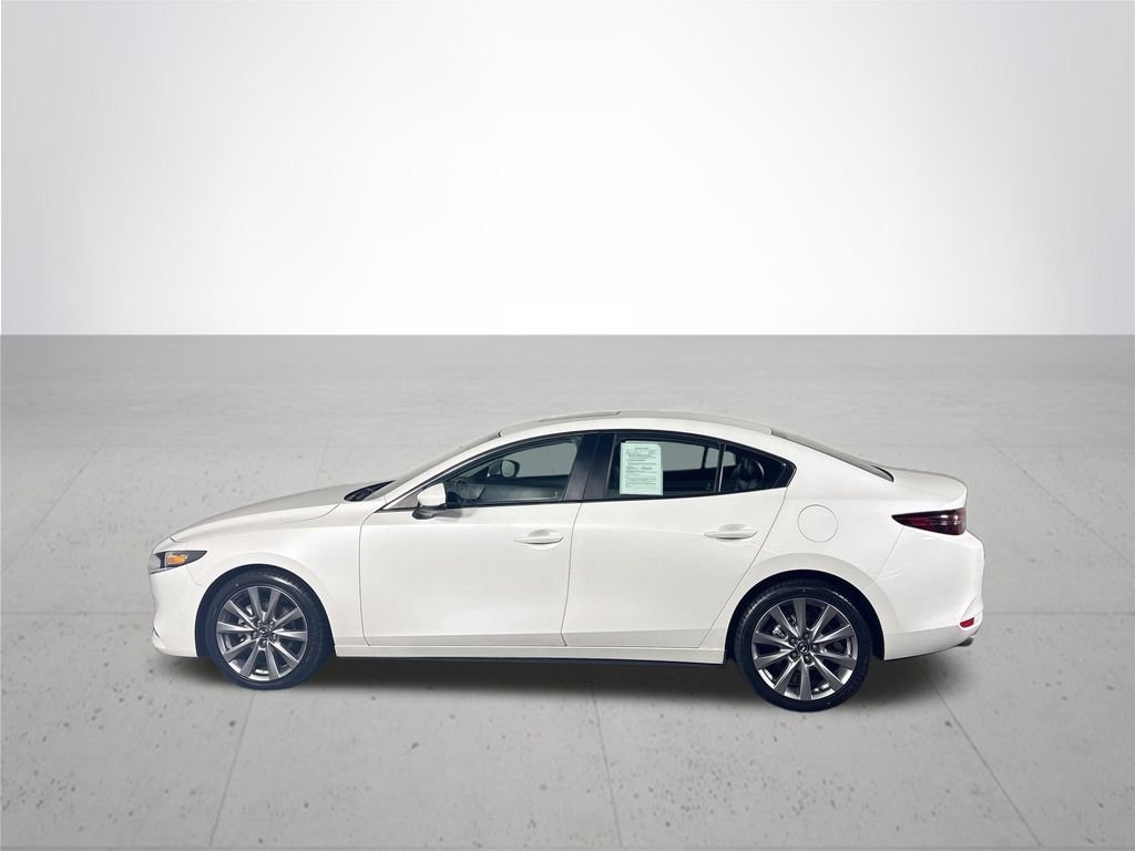 Used 2021 White Mazda Preferred image 9
