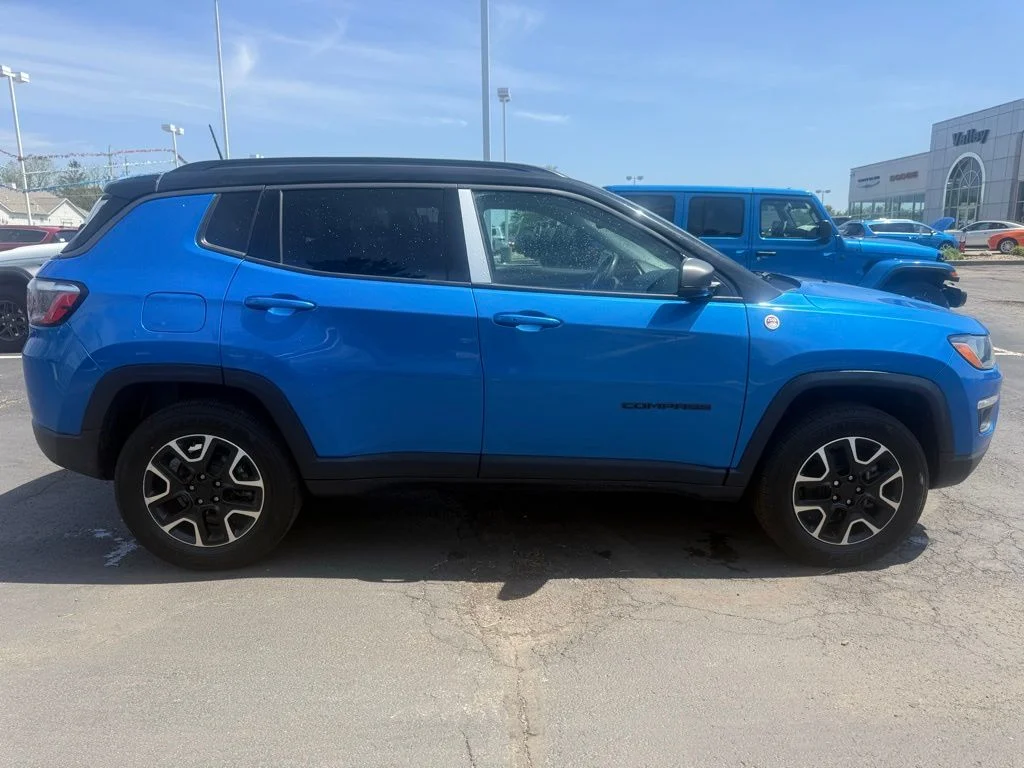 Used 2021 Blue Jeep Trailhawk image 2