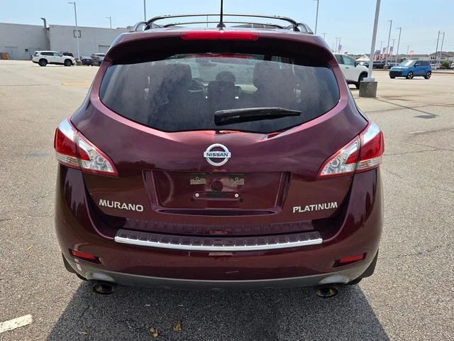 Used 2012 Red Nissan LE image 10