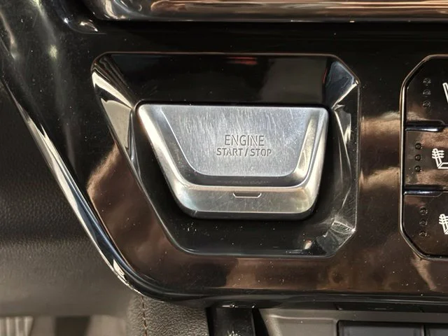 Used 2024 Red GMC AT4 image 15