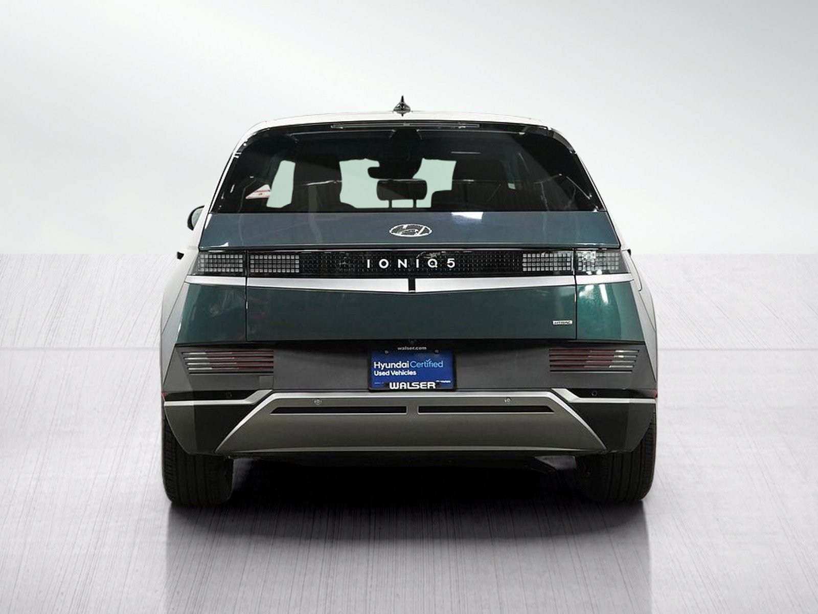 Used 2024 Digital Teal Hyundai SEL AWD image 4