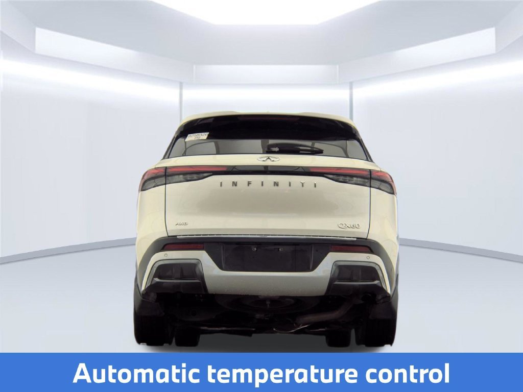 Used 2023 White INFINITI Sensory image 10