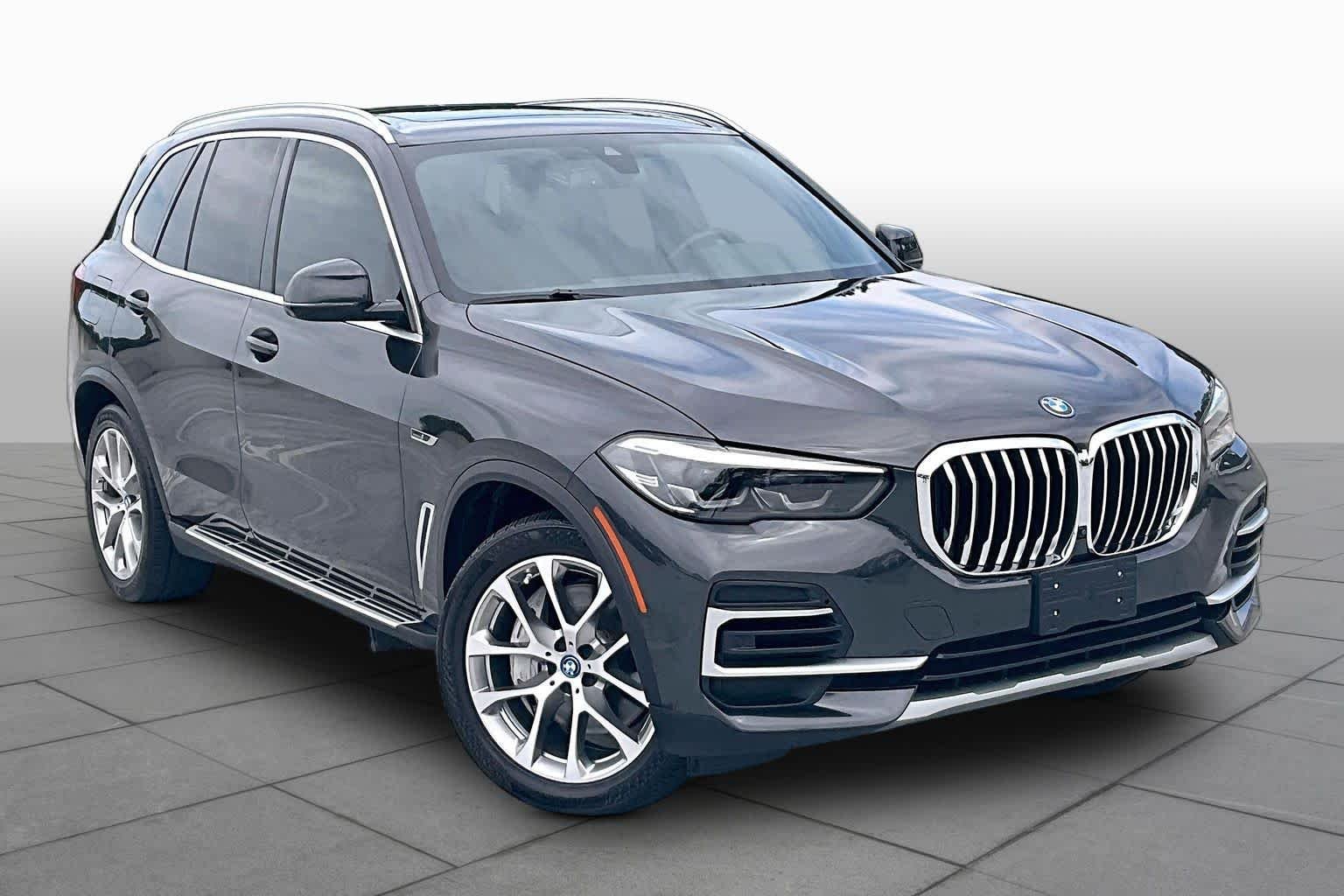 Used 2023 Dark Graphite Metallic BMW xDrive45e image 3