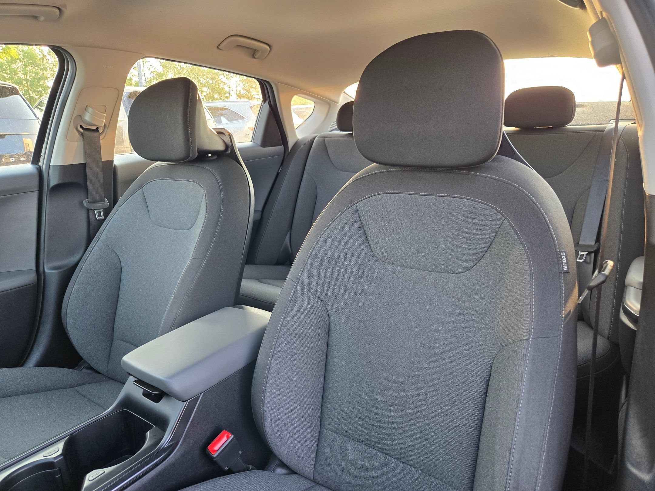 Used 2025 Aurora Black Pearl Kia LXS image 24