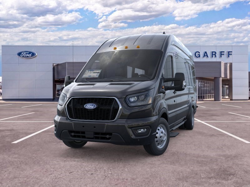 New 2026 Agate Black Metallic Ford XLT image 2