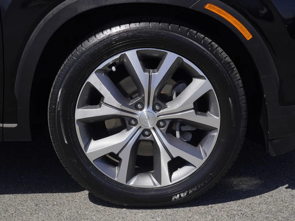Certified Used 2022 Black Hyundai SEL image 9