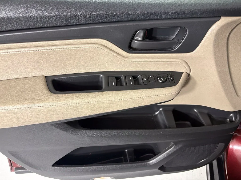 Used 2021 Red Honda EX image 18