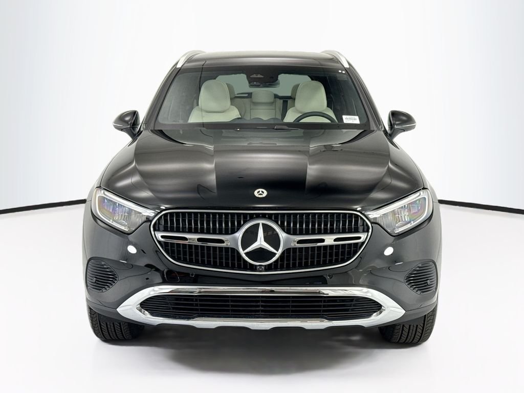 New 2026 Black Mercedes-Benz GLC 300 image 2