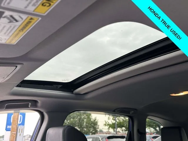 Used 2020 Blue Honda Touring image 4