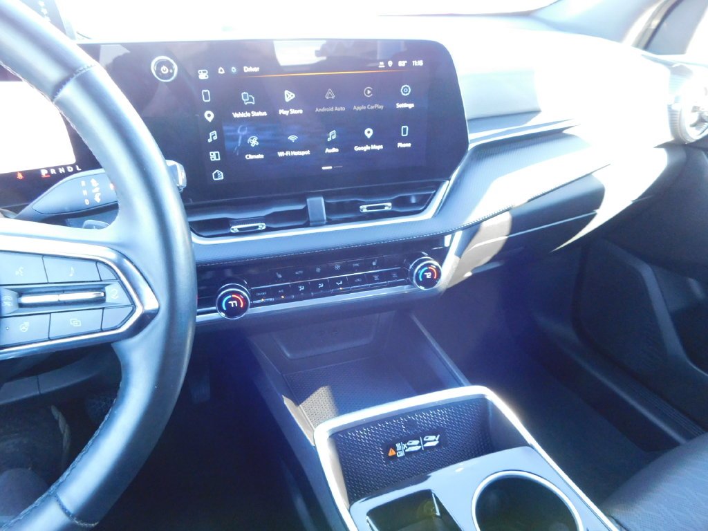 Used 2025 White Chevrolet LT image 34