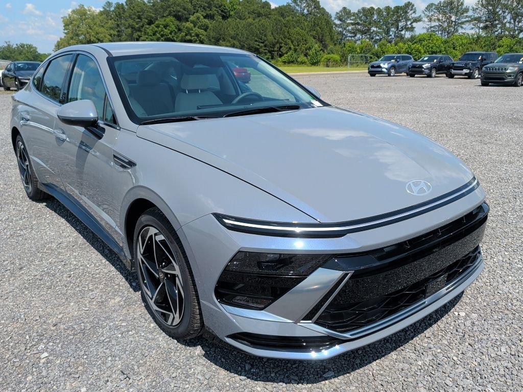 2026 Hyundai Sonata SEL AWD's photo