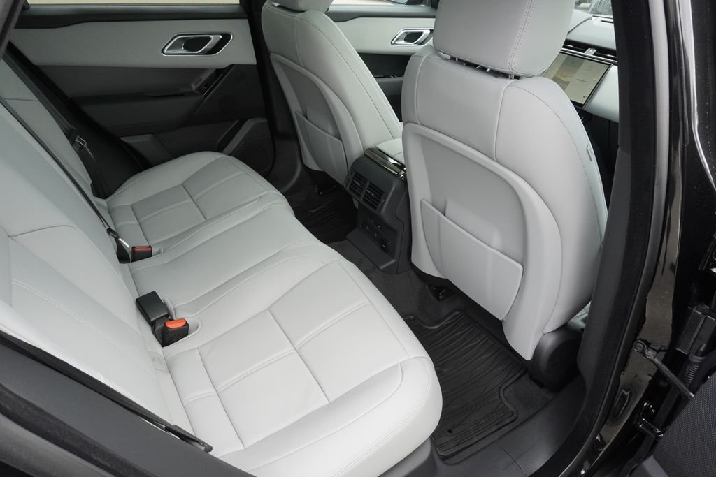 New 2026 Santorini Black Land Rover S image 26