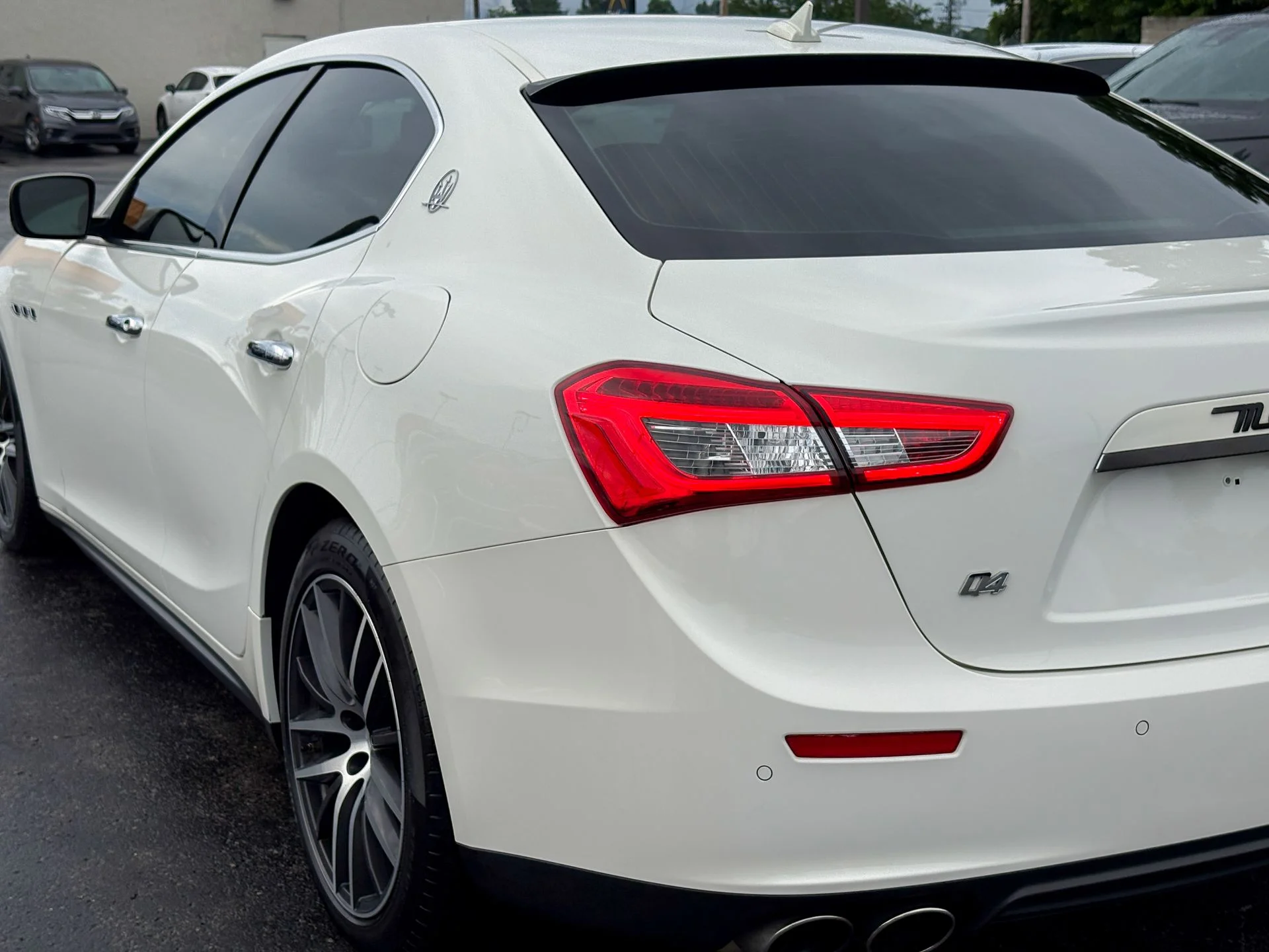 Used 2016 White Maserati S Q4 image 14