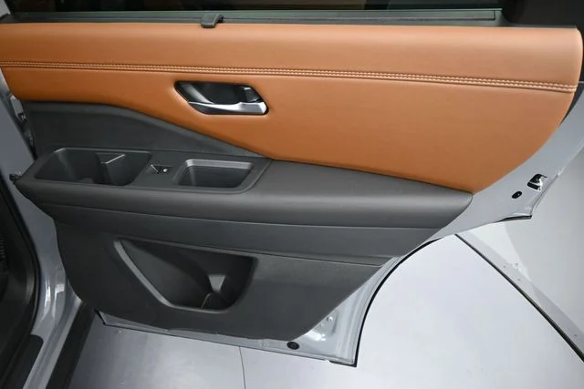 New 2026 Boulder Gray Pearl Nissan Platinum image 12