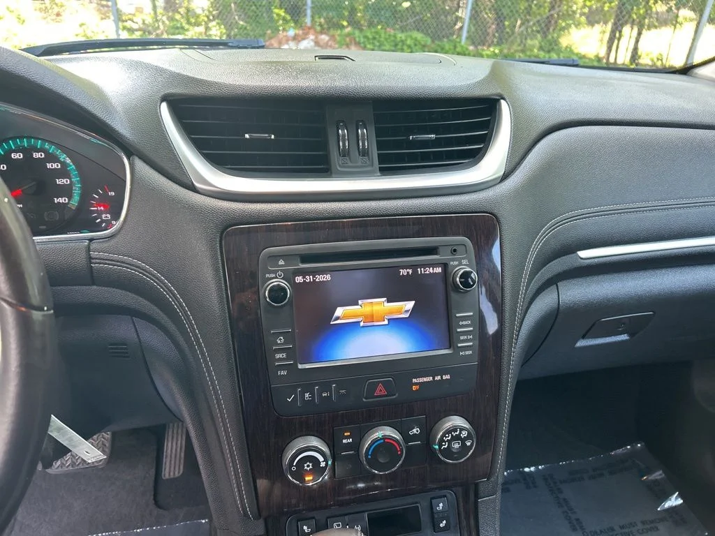 Used 2015 Gold Chevrolet LT image 18