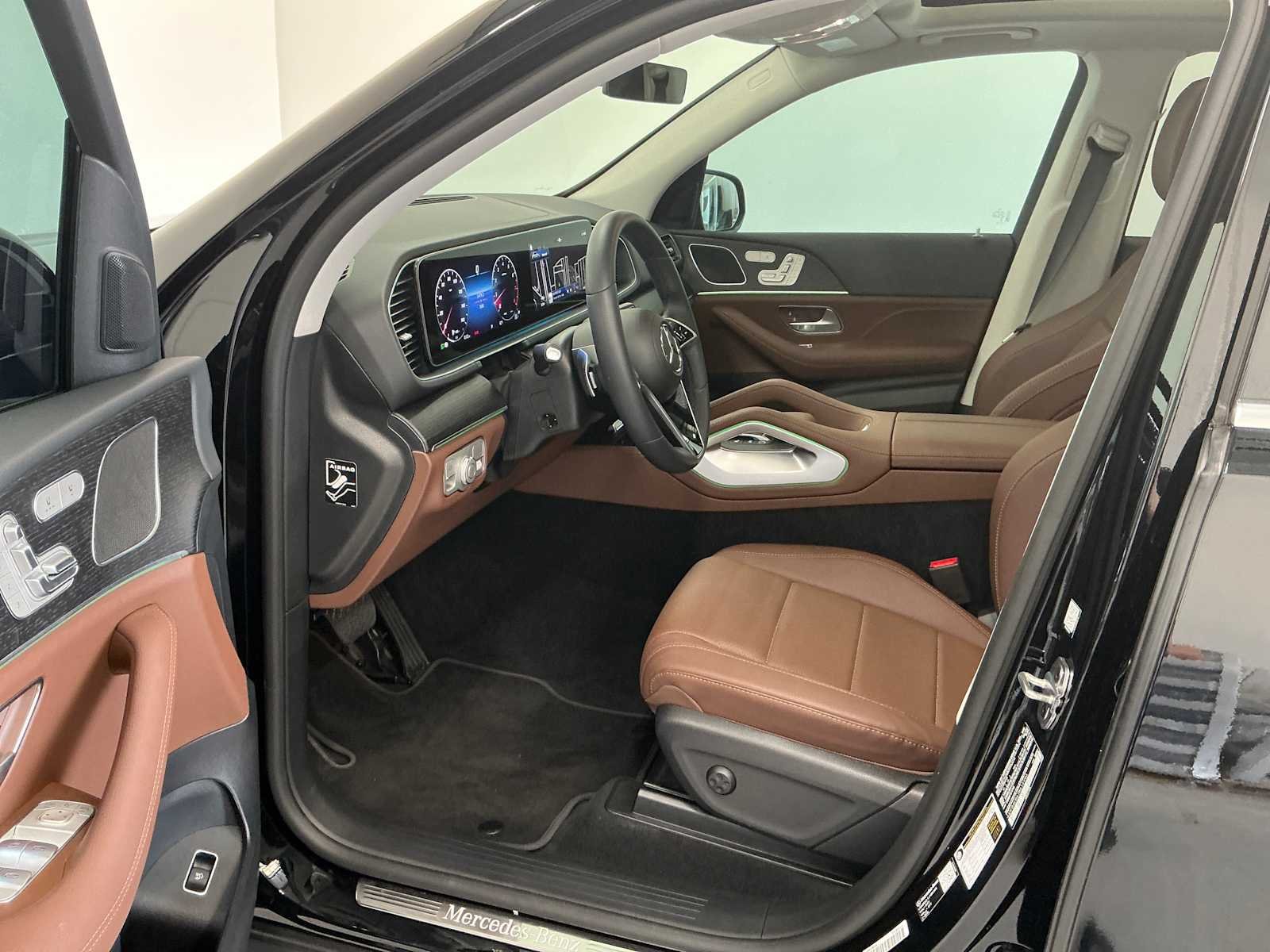 Certified Used 2026 Black Mercedes-Benz GLE 350 image 10