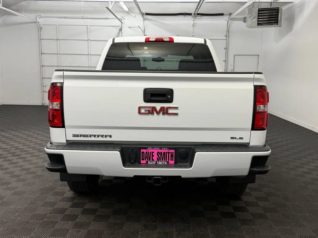 Used 2018 Summit White GMC SLE image 10