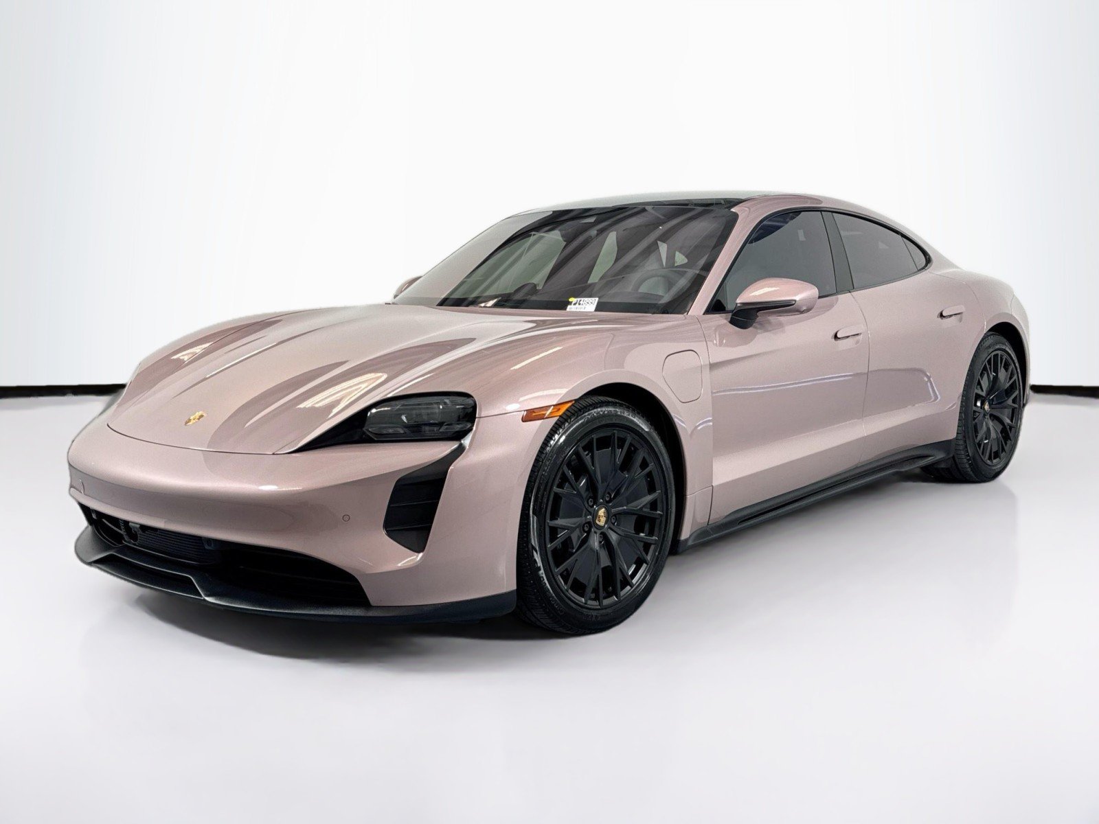 2022 Porsche Taycan GTS