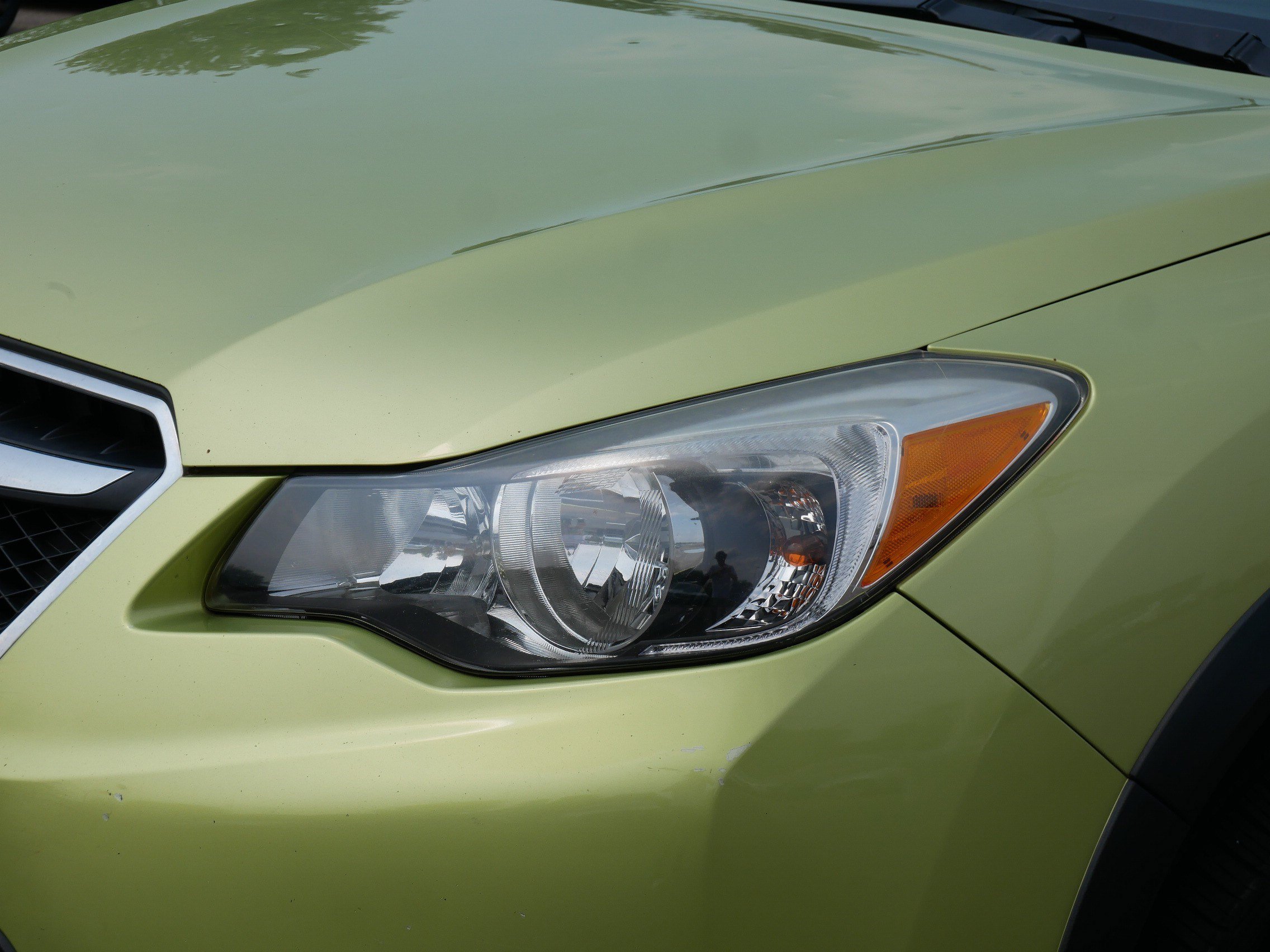 Used 2014 Plasma Green Subaru Touring image 16