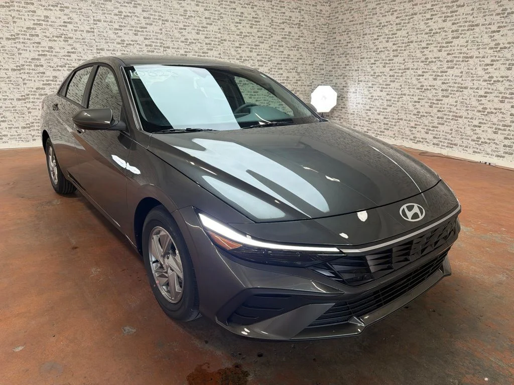 New 2026 Amazon Gray Hyundai SE image 9