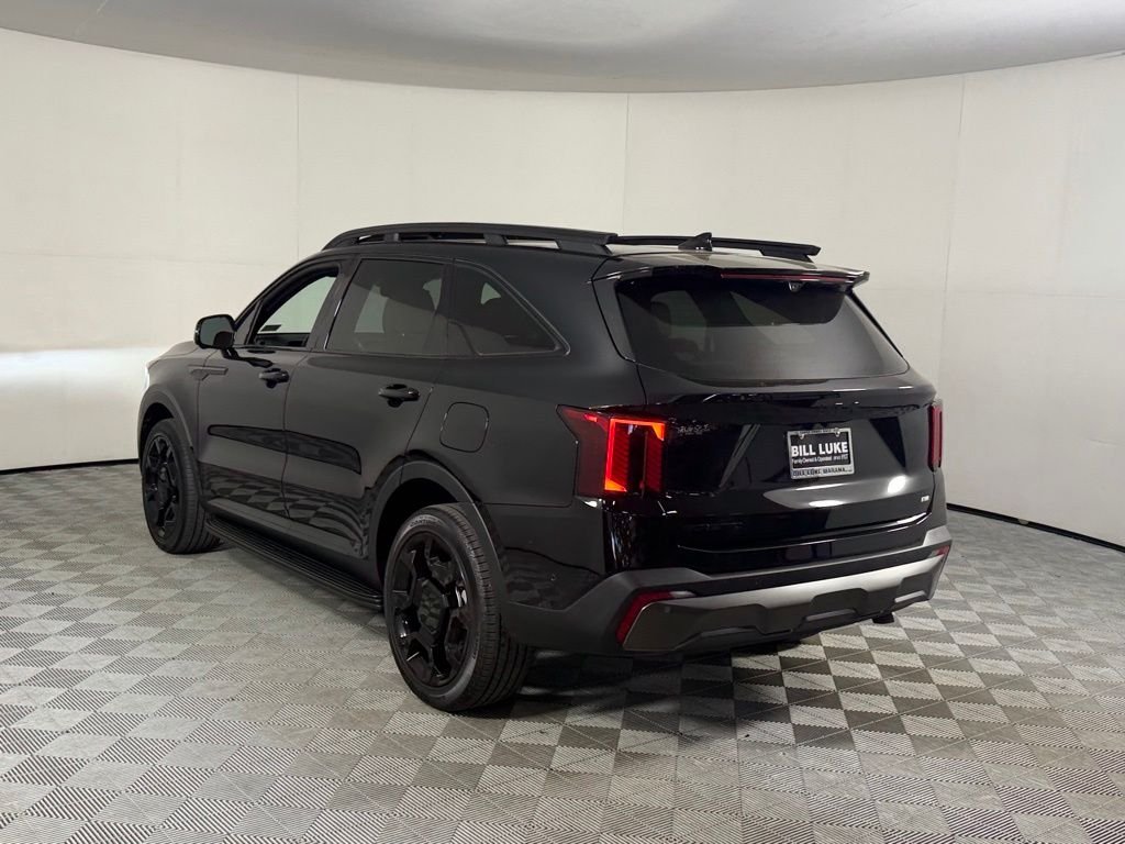Used 2025 Black Kia X-Line SX Prestige image 9