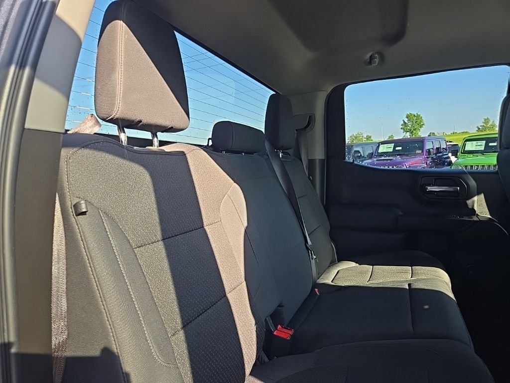 Used 2021 Gray Chevrolet Custom image 77