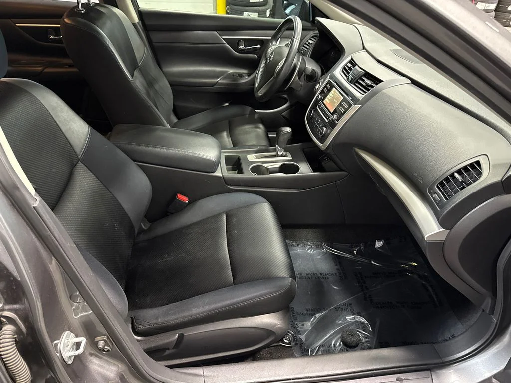 Used 2016 Gray Nissan 2.5 SR image 14