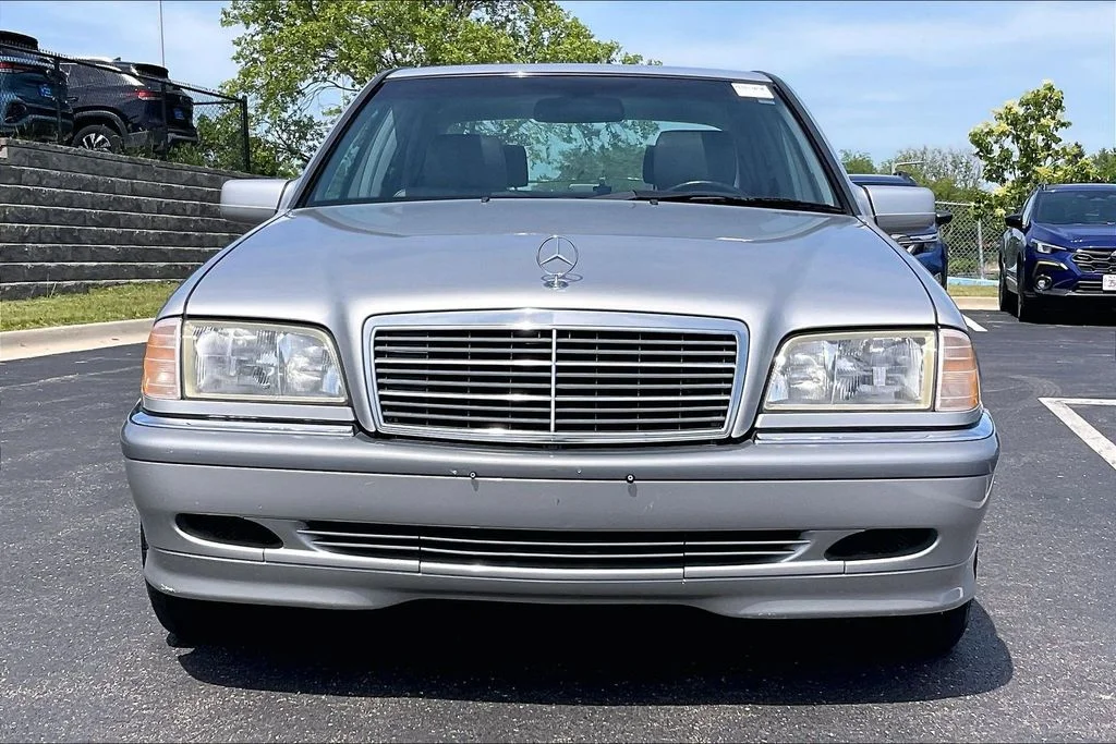 Used 1998 Mercedes-Benz C-Class C 230 with VIN WDBHA23G4WA559699 for sale in Palatine, IL