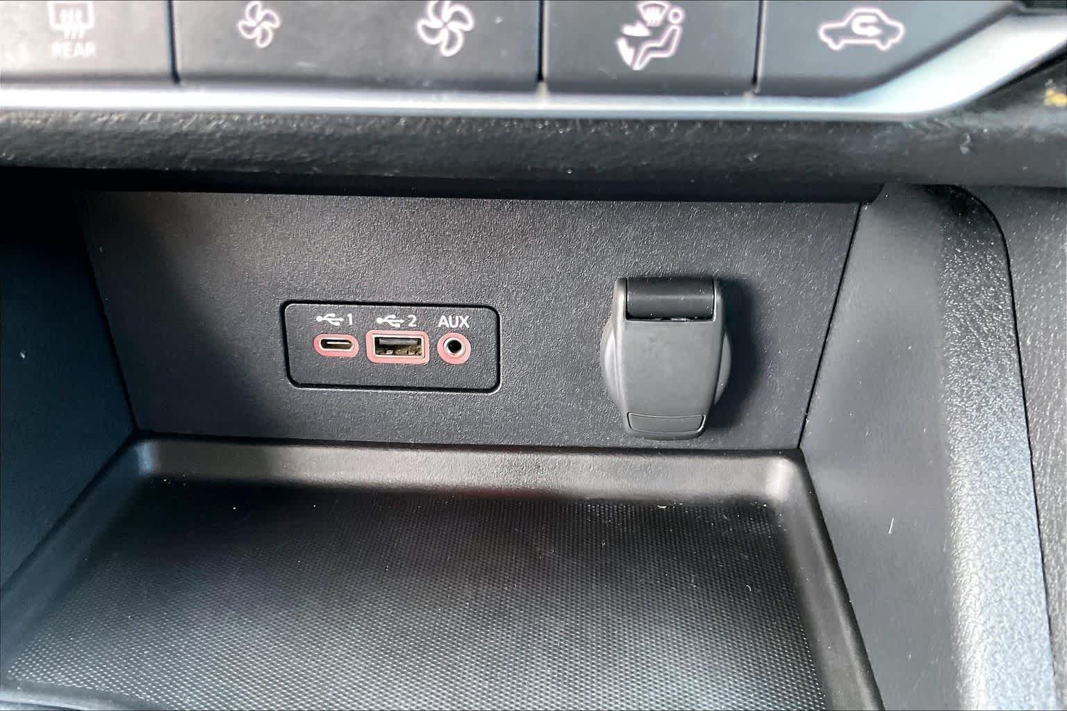 Used 2021 Super Black Nissan SV image 29