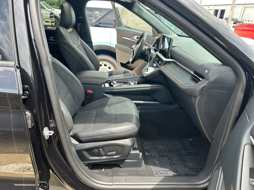2026 Ford Explorer Tremor - Photo 11