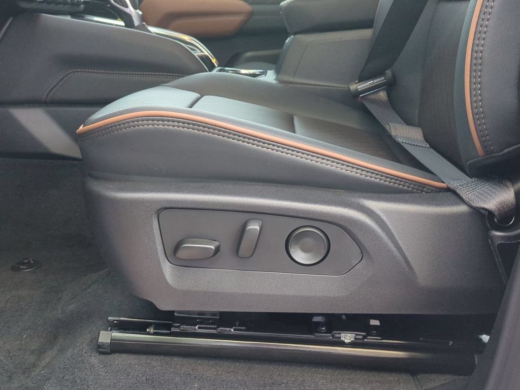 2026 GMC Canyon AT4 - Photo 20