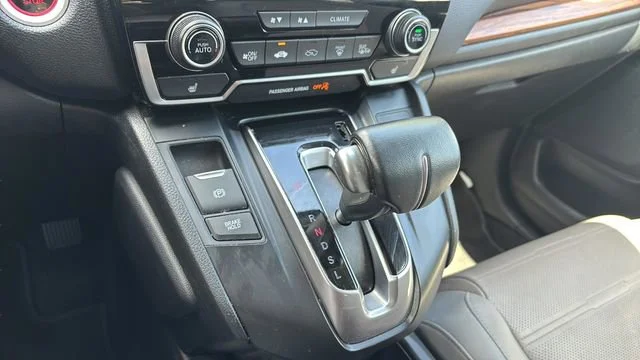 Used 2020  Honda EX-L image 32