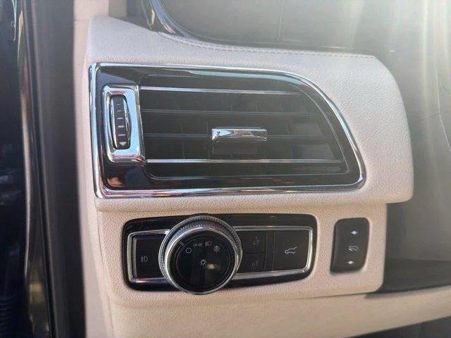 Used 2021 Black Lincoln Reserve image 10