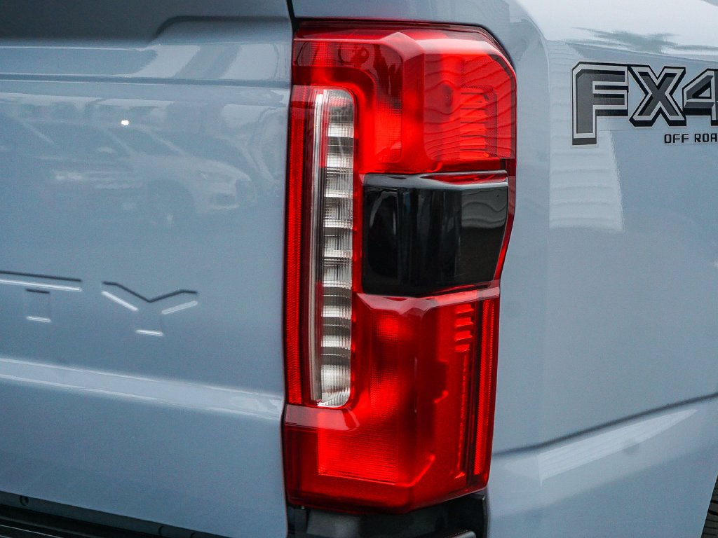 Used 2024 Gray Metallic Ford Lariat image 8