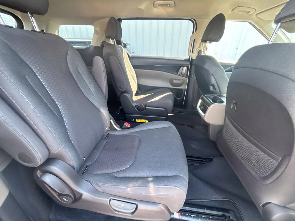 Used 2026 White Kia LX image 22