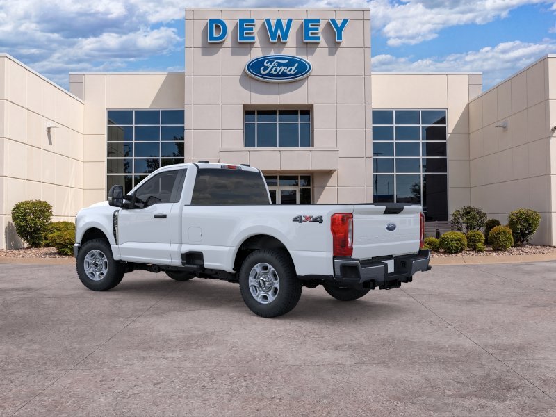 New 2026 Oxford White Ford XLT image 4