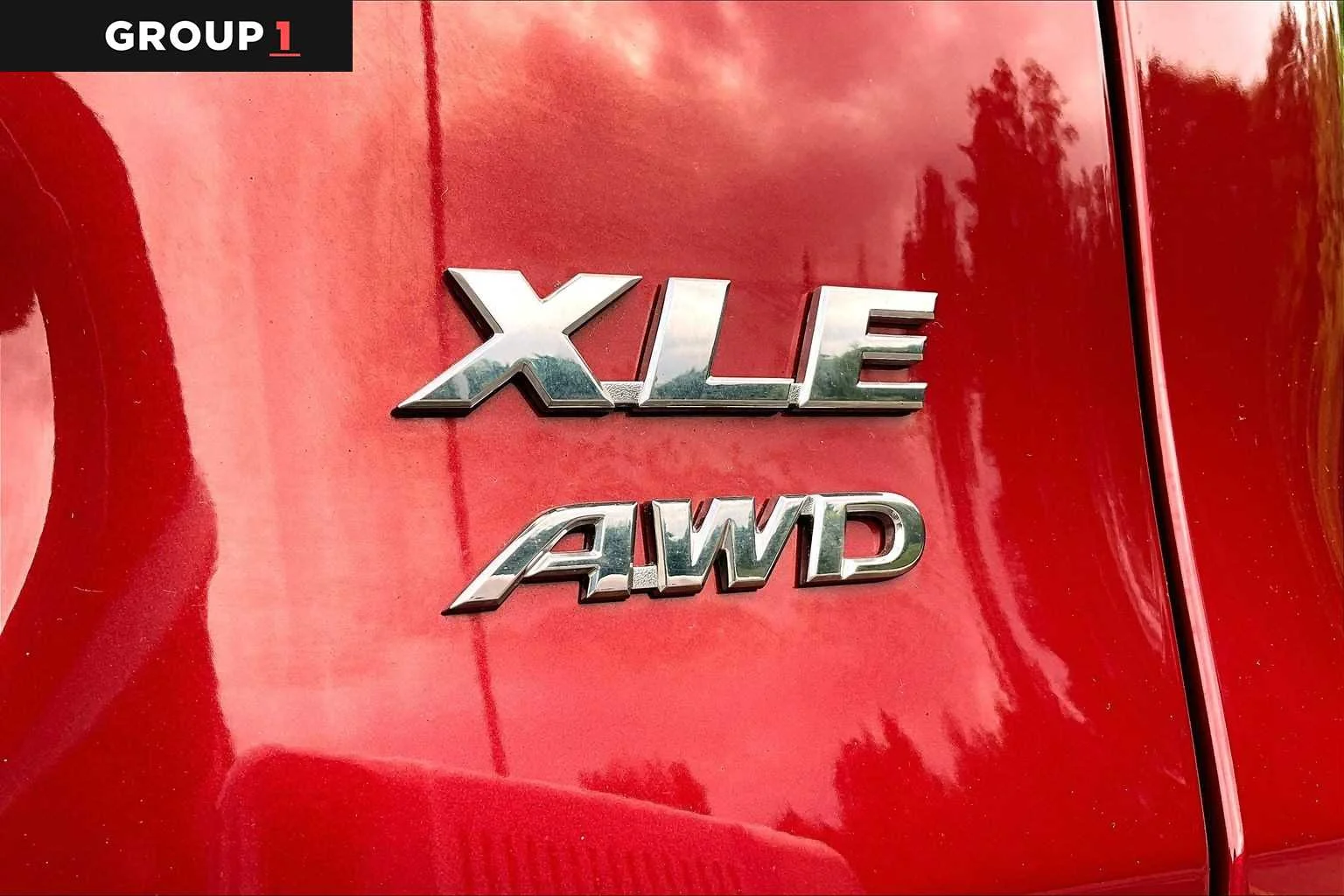 Used 2022 Ruby Flare Pearl Toyota XLE image 10