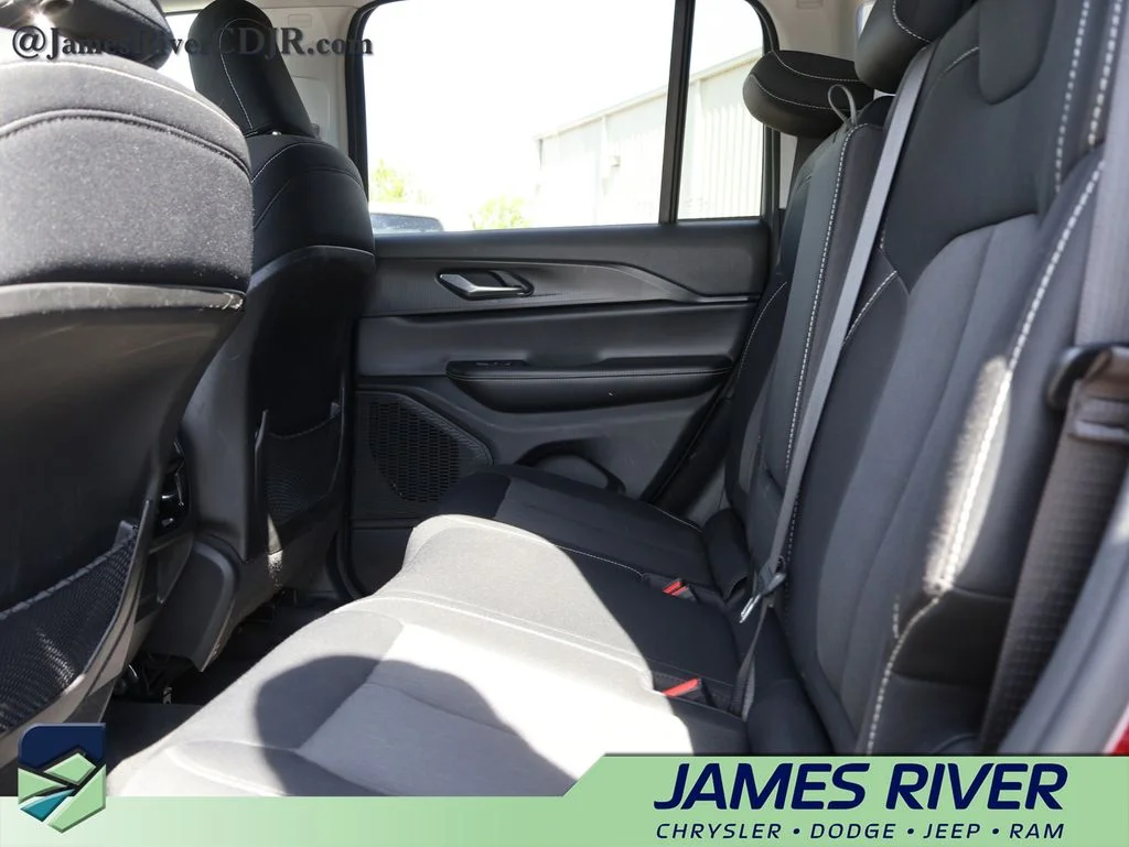 Used 2024 Red Jeep Laredo image 17