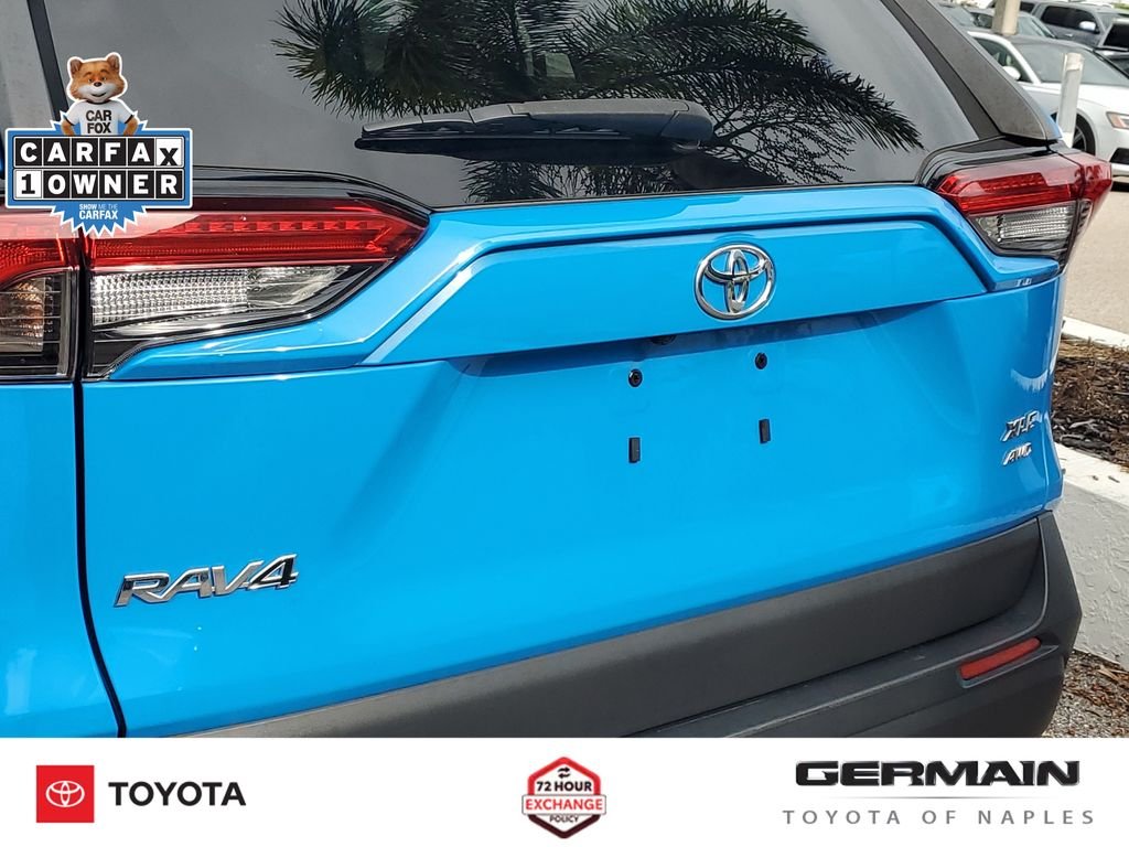 Used 2019 Blue Toyota XLE image 17
