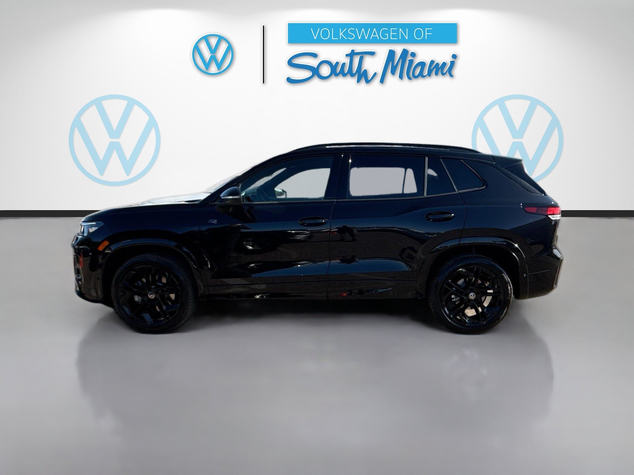 2026 Volkswagen Tiguan SE R-LINE BLACK - Photo 6
