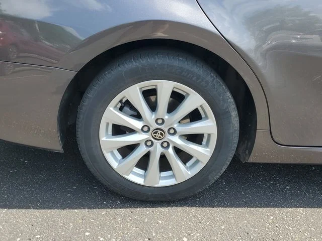 Used 2020 Gray Toyota LE image 5