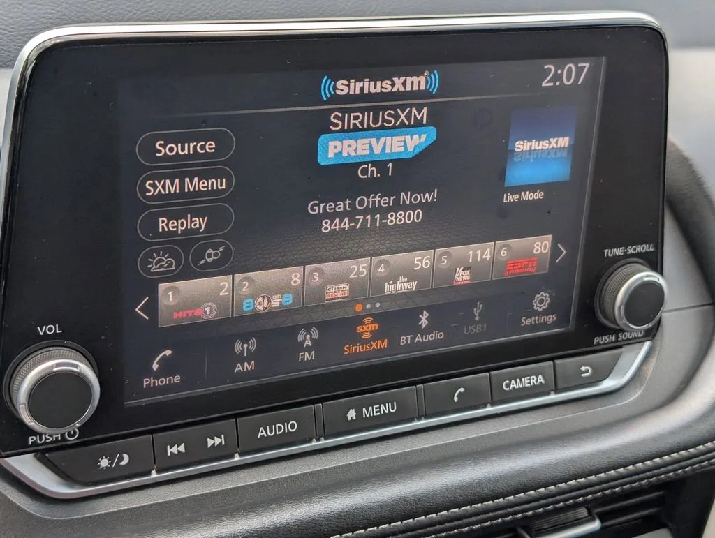 Used 2024 Gray Nissan SV image 17